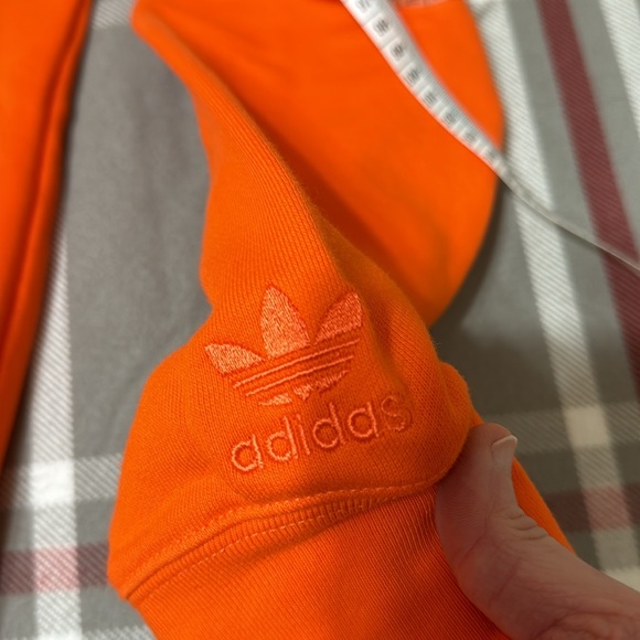 Adidas NWT smoke free smoking HOT!! - Picture 4 of 6